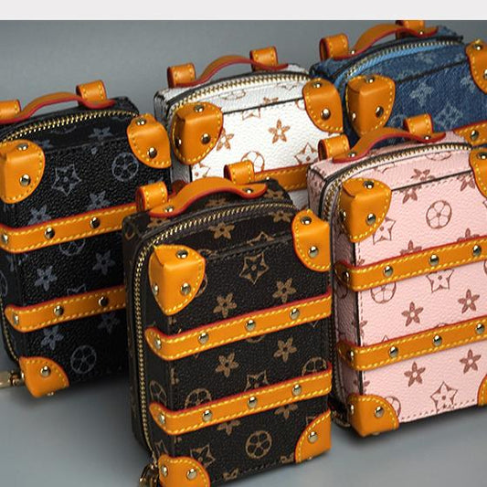 Travel Suitcases, Photo Props And Accessories