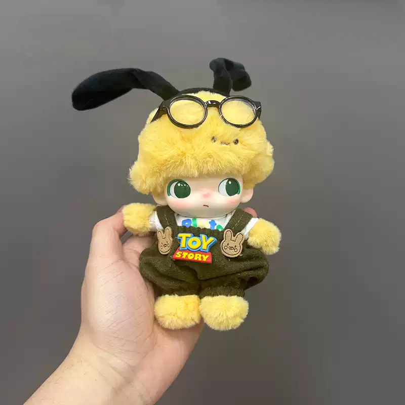 Clothes For Vinyl Figurine （Without Doll)